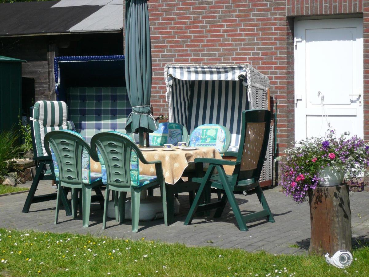 Ferienwohnungen Im Haus Herrmann Neuharlingersiel Eksteriør bilde